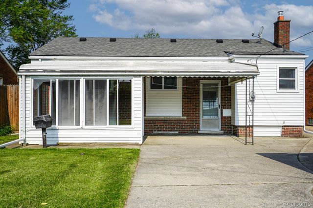 15481 Drake Street, Southgate, MI 48195