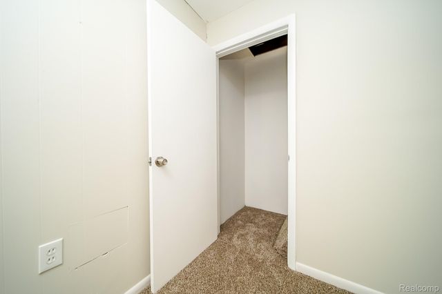 15481 Drake Street, Southgate, MI 48195