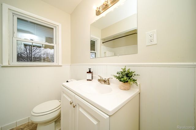 15481 Drake Street, Southgate, MI 48195