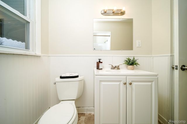 15481 Drake Street, Southgate, MI 48195