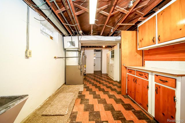 15481 Drake Street, Southgate, MI 48195