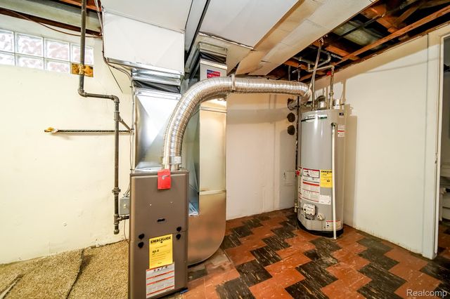 15481 Drake Street, Southgate, MI 48195