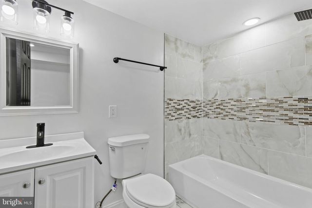 3123 MCELDERRY ST, Baltimore, MD 21205