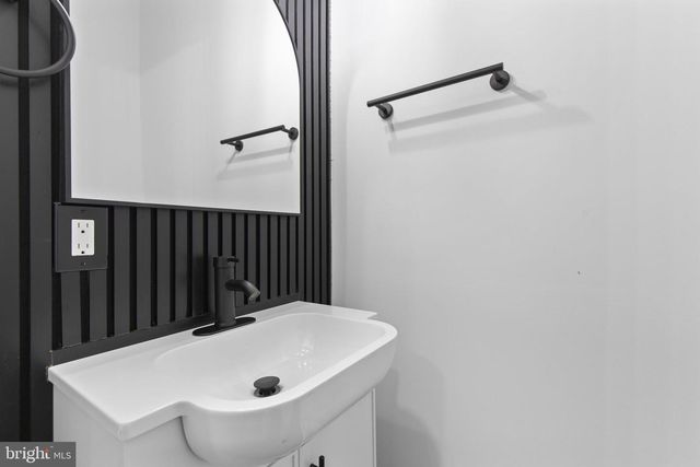 3123 MCELDERRY ST, Baltimore, MD 21205