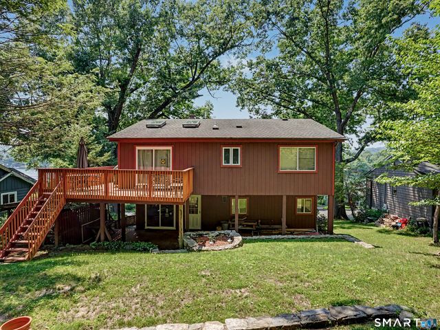 59 South Lake Shore Drive, Brookfield, CT 06804