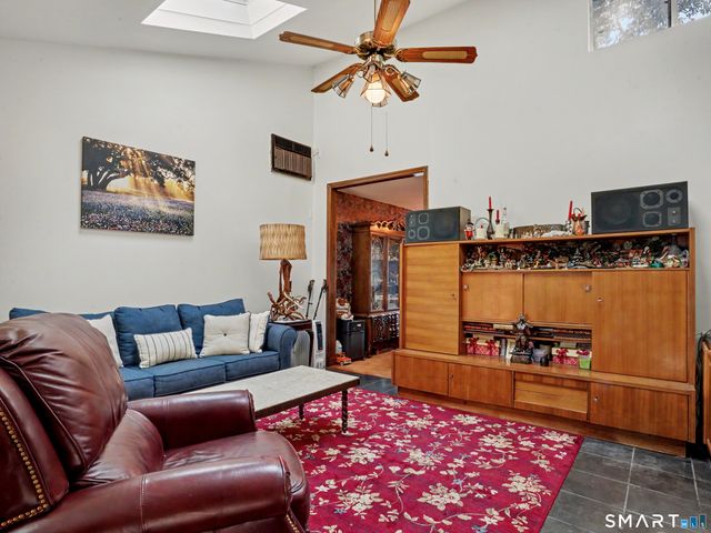 59 South Lake Shore Drive, Brookfield, CT 06804
