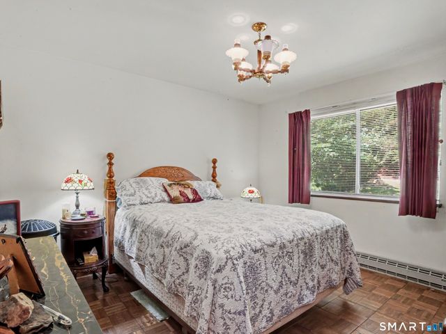 59 South Lake Shore Drive, Brookfield, CT 06804