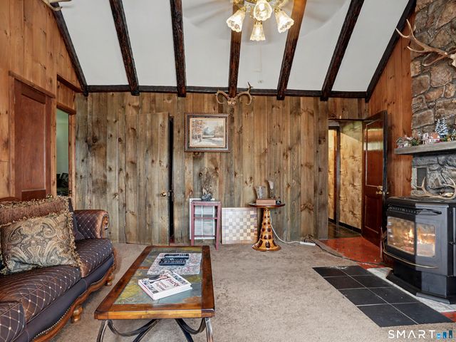 59 South Lake Shore Drive, Brookfield, CT 06804