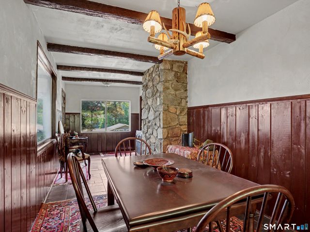 59 South Lake Shore Drive, Brookfield, CT 06804