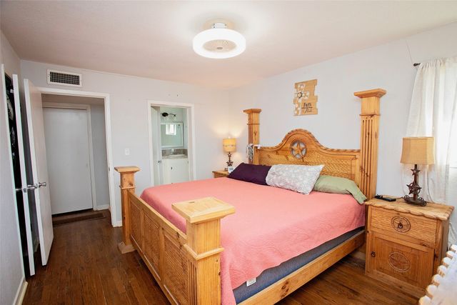 1400 Brazos St, Graham, TX 76450