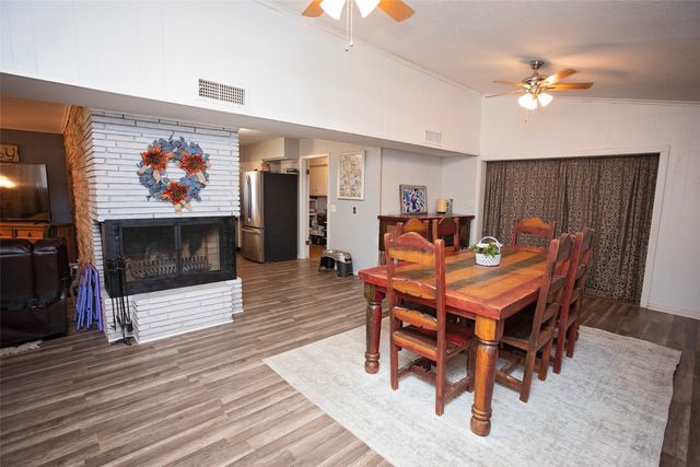 1400 Brazos St, Graham, TX 76450