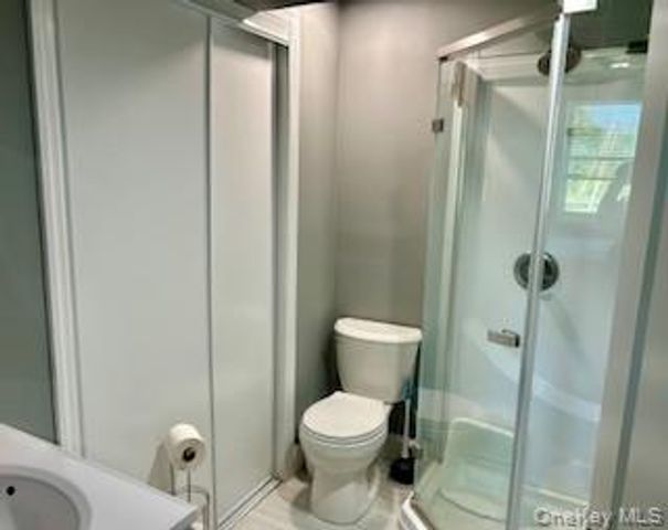 6 Pond View Drive, Wading River, NY 11792