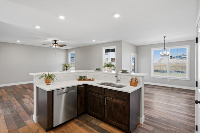 16640 KLINTON DR, Boonville, MO 65233