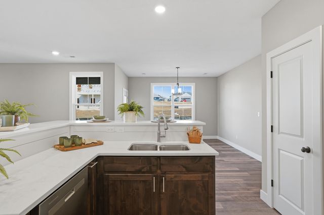 16640 KLINTON DR, Boonville, MO 65233