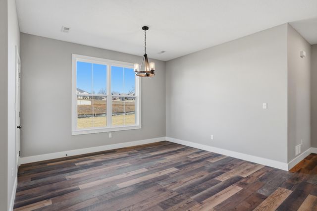 16640 KLINTON DR, Boonville, MO 65233