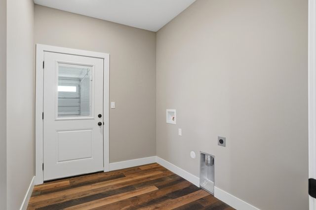 16640 KLINTON DR, Boonville, MO 65233