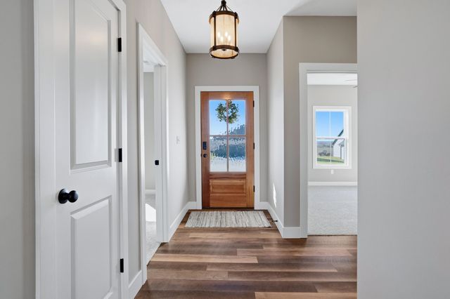 16640 KLINTON DR, Boonville, MO 65233