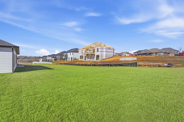 16640 KLINTON DR, Boonville, MO 65233