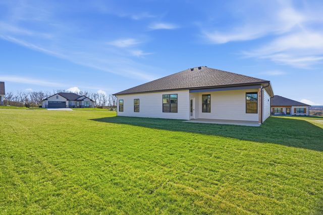 16640 KLINTON DR, Boonville, MO 65233