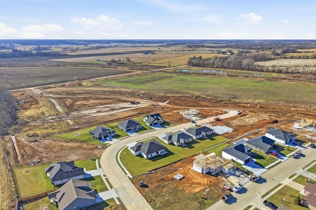 16640 KLINTON DR, Boonville, MO 65233