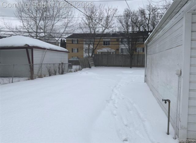 315 Biltmore Street, Inkster, MI 48141