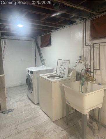 315 Biltmore Street, Inkster, MI 48141