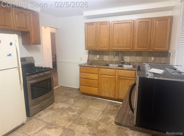 315 Biltmore Street, Inkster, MI 48141