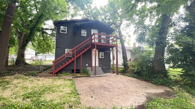 807 S Hardy Avenue, Independence, MO 64053