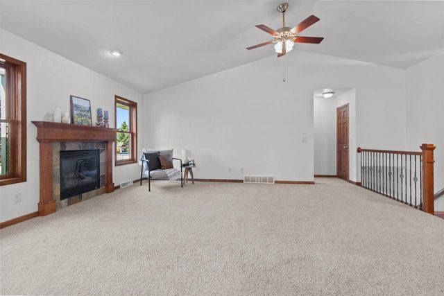 W6181 SHERWOOD POINT DRIVE, Greenville, WI 54942
