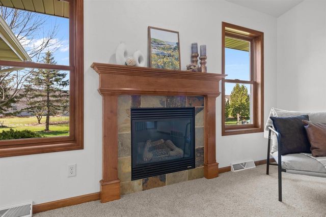 W6181 SHERWOOD POINT DRIVE, Greenville, WI 54942