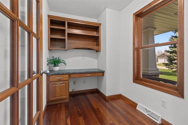 W6181 SHERWOOD POINT DRIVE, Greenville, WI 54942