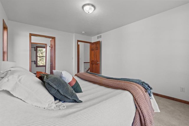 W6181 SHERWOOD POINT DRIVE, Greenville, WI 54942