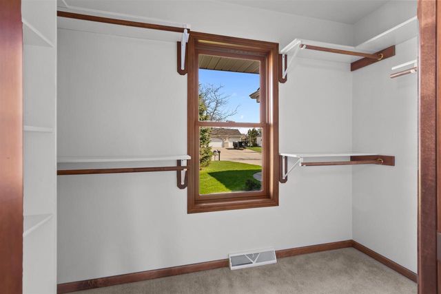 W6181 SHERWOOD POINT DRIVE, Greenville, WI 54942