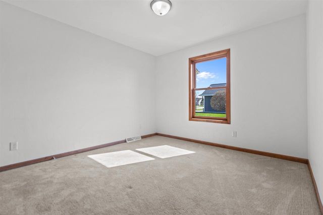W6181 SHERWOOD POINT DRIVE, Greenville, WI 54942