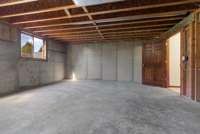 W6181 SHERWOOD POINT DRIVE, Greenville, WI 54942