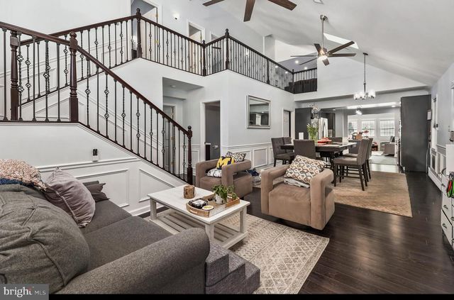 3031 DASHIELL RD, Falls Church, VA 22042