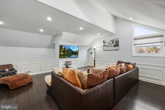 3031 DASHIELL RD, Falls Church, VA 22042