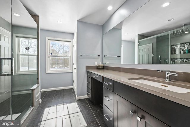 3031 DASHIELL RD, Falls Church, VA 22042