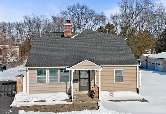 3031 DASHIELL RD, Falls Church, VA 22042