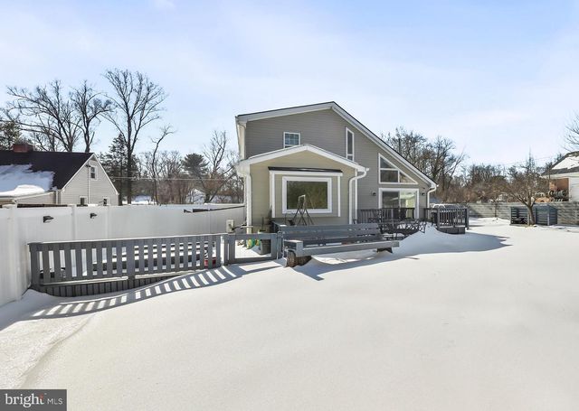 3031 DASHIELL RD, Falls Church, VA 22042