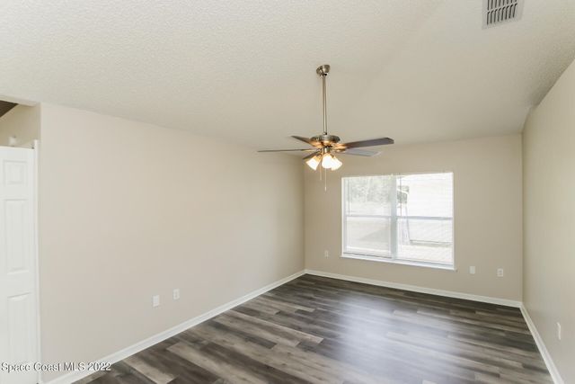 933 Carver Road SE, Palm Bay, FL 32909