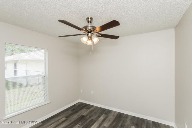 933 Carver Road SE, Palm Bay, FL 32909