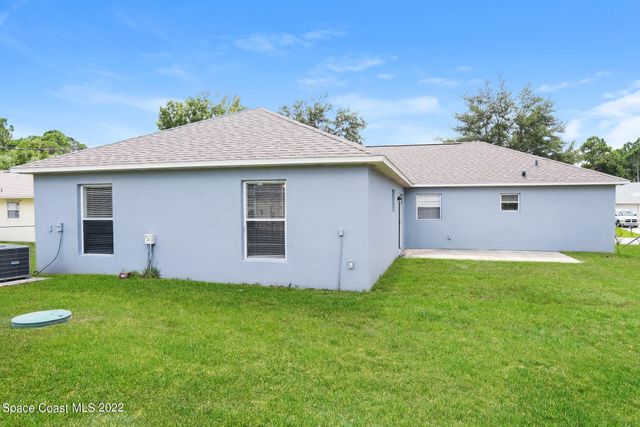 933 Carver Road SE, Palm Bay, FL 32909