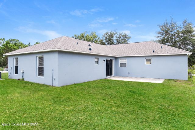 933 Carver Road SE, Palm Bay, FL 32909