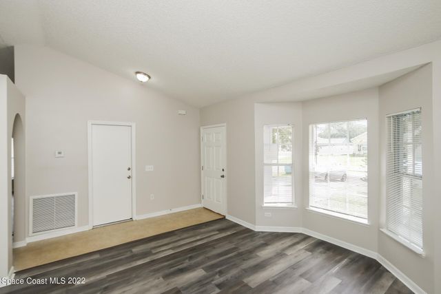 933 Carver Road SE, Palm Bay, FL 32909