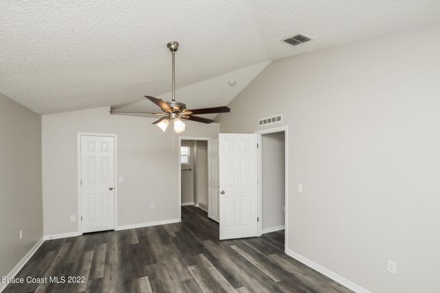 933 Carver Road SE, Palm Bay, FL 32909