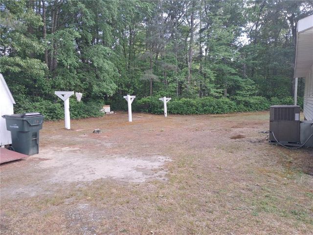 6805 Quaker DR, Suffolk, VA 23437