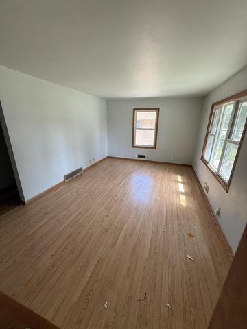 3631 S 82nd STREET, Milwaukee, WI 53220