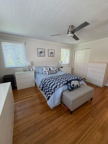 699 Deer Creek Corona Way, Deerfield Beach, FL 33442