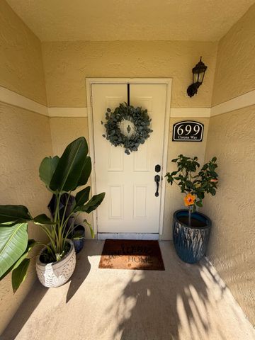 699 Deer Creek Corona Way, Deerfield Beach, FL 33442